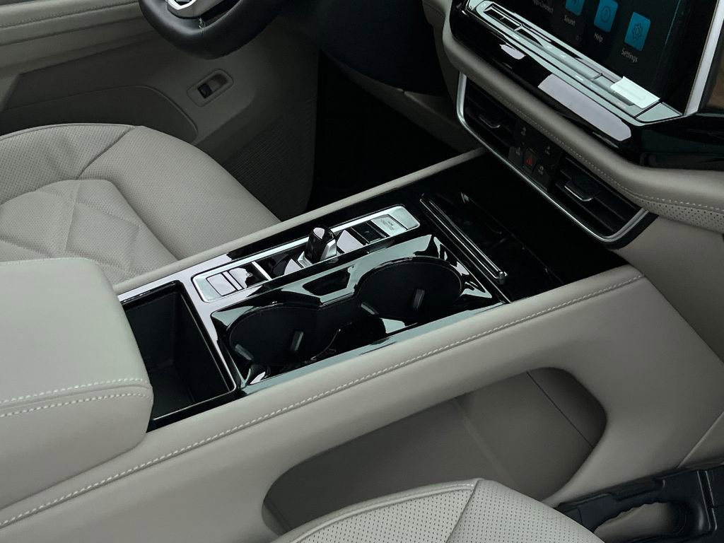 New 2026 Volkswagen Atlas SE image 12