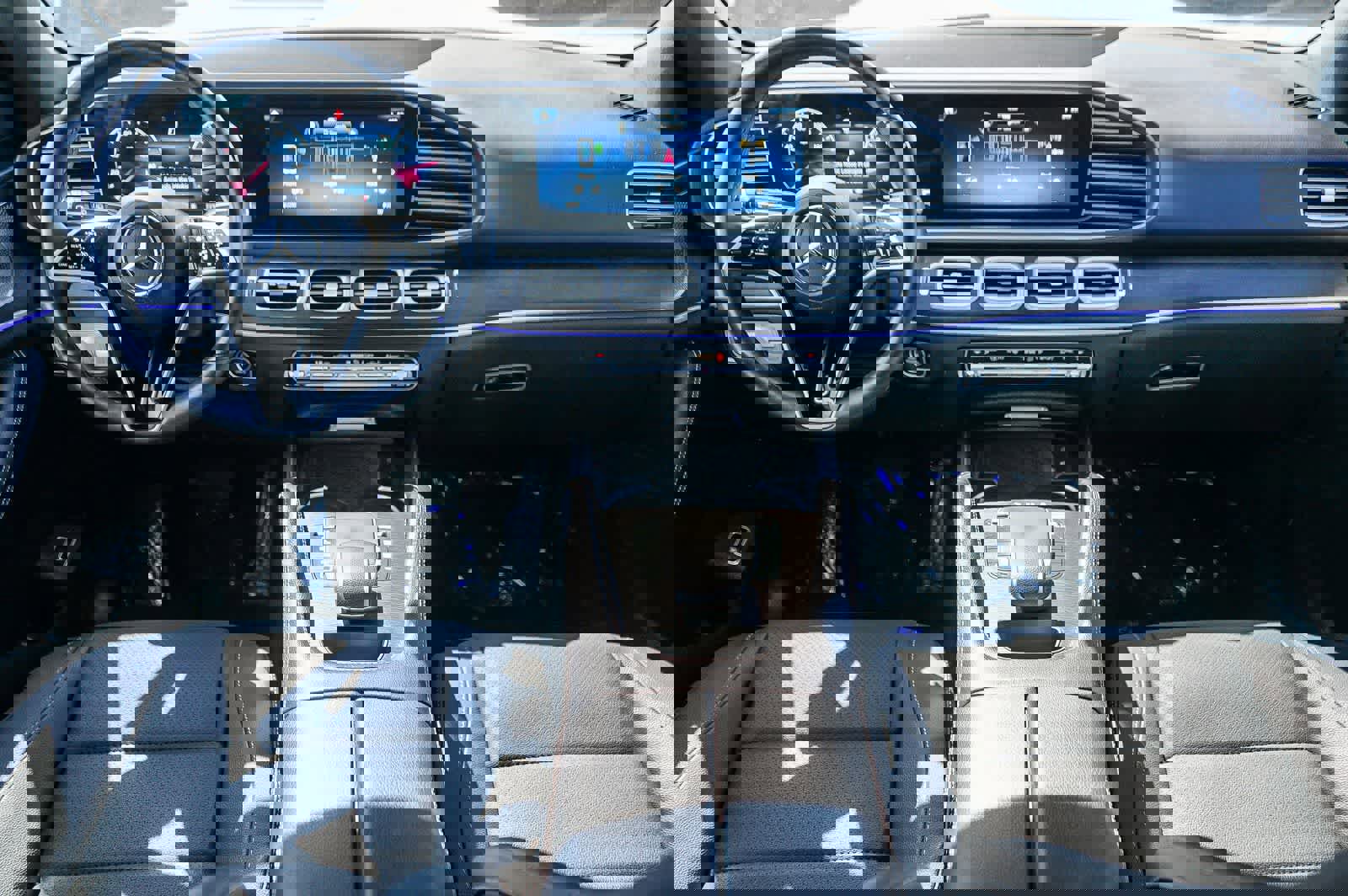 Used 2025 Mercedes-Benz GLE 350 4MATIC image 9