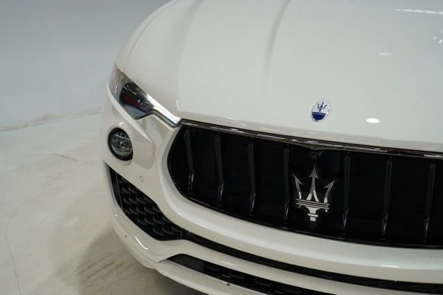 Used 2024 Maserati Levante GT Ultima image 9