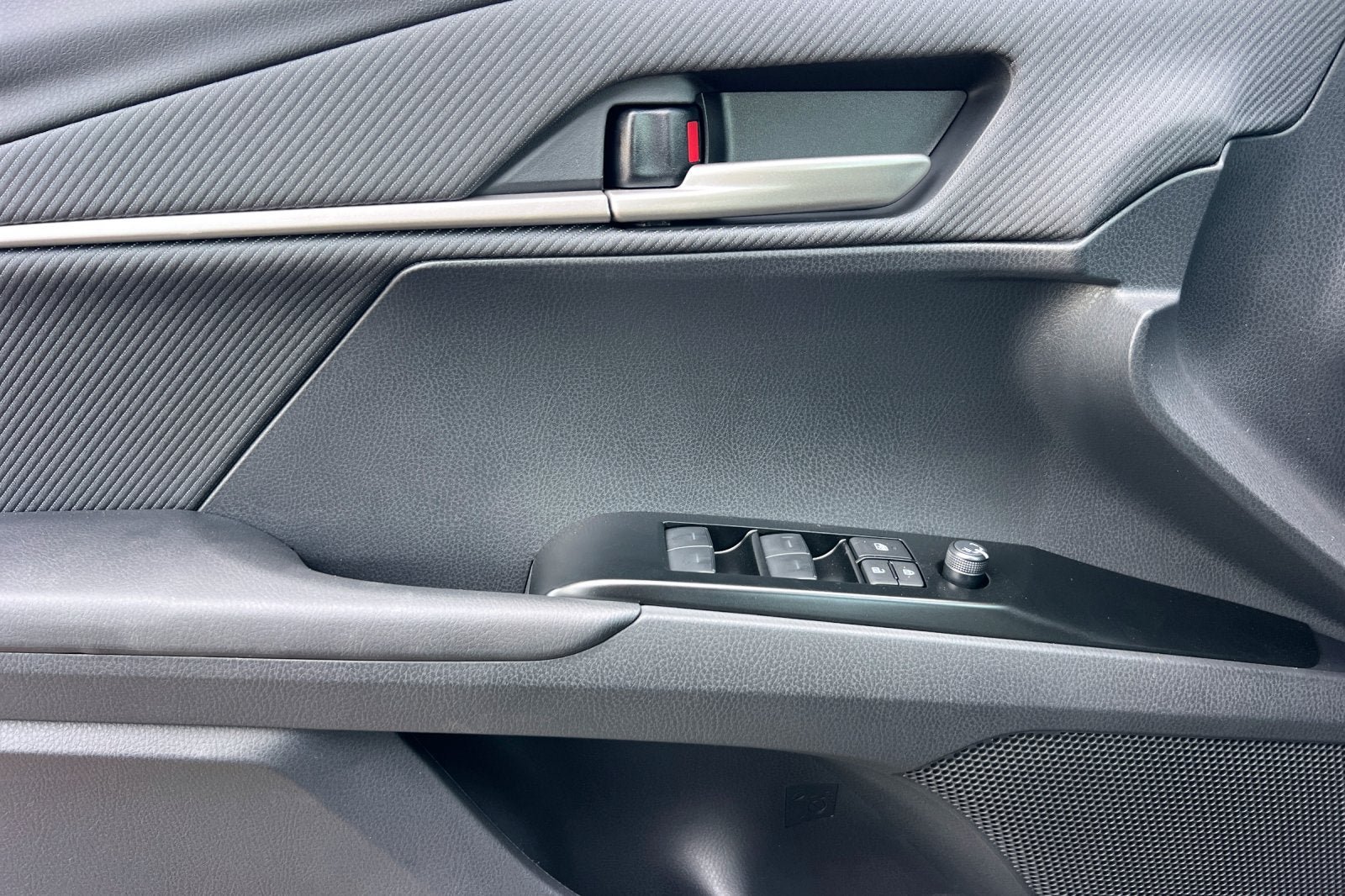 New 2026 Toyota Camry SE w/ Convenience Package FWD image 12
