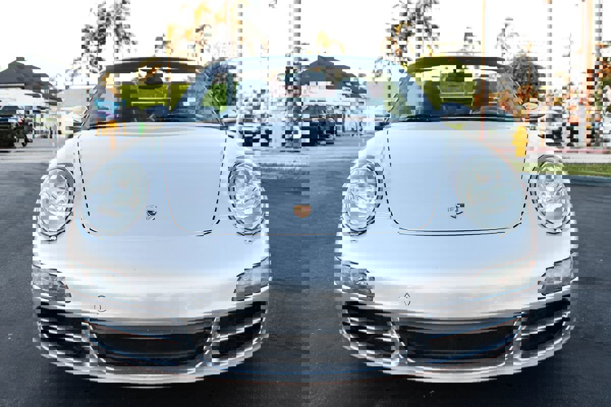 Used 2005 Porsche 911 Carrera image 10