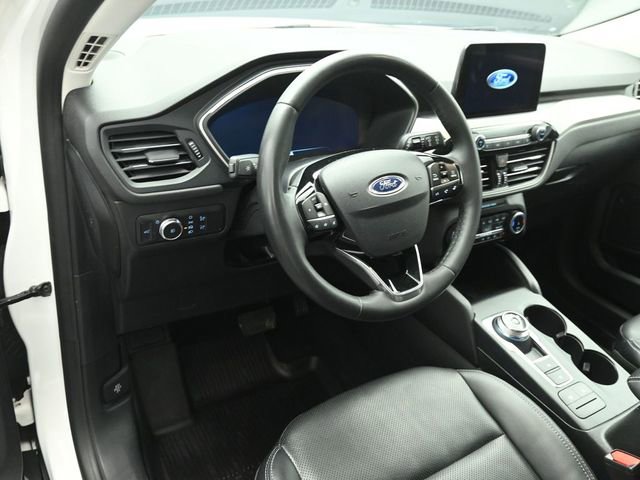 Certified 2022 Ford Escape SEL w/ Technology Package image 9