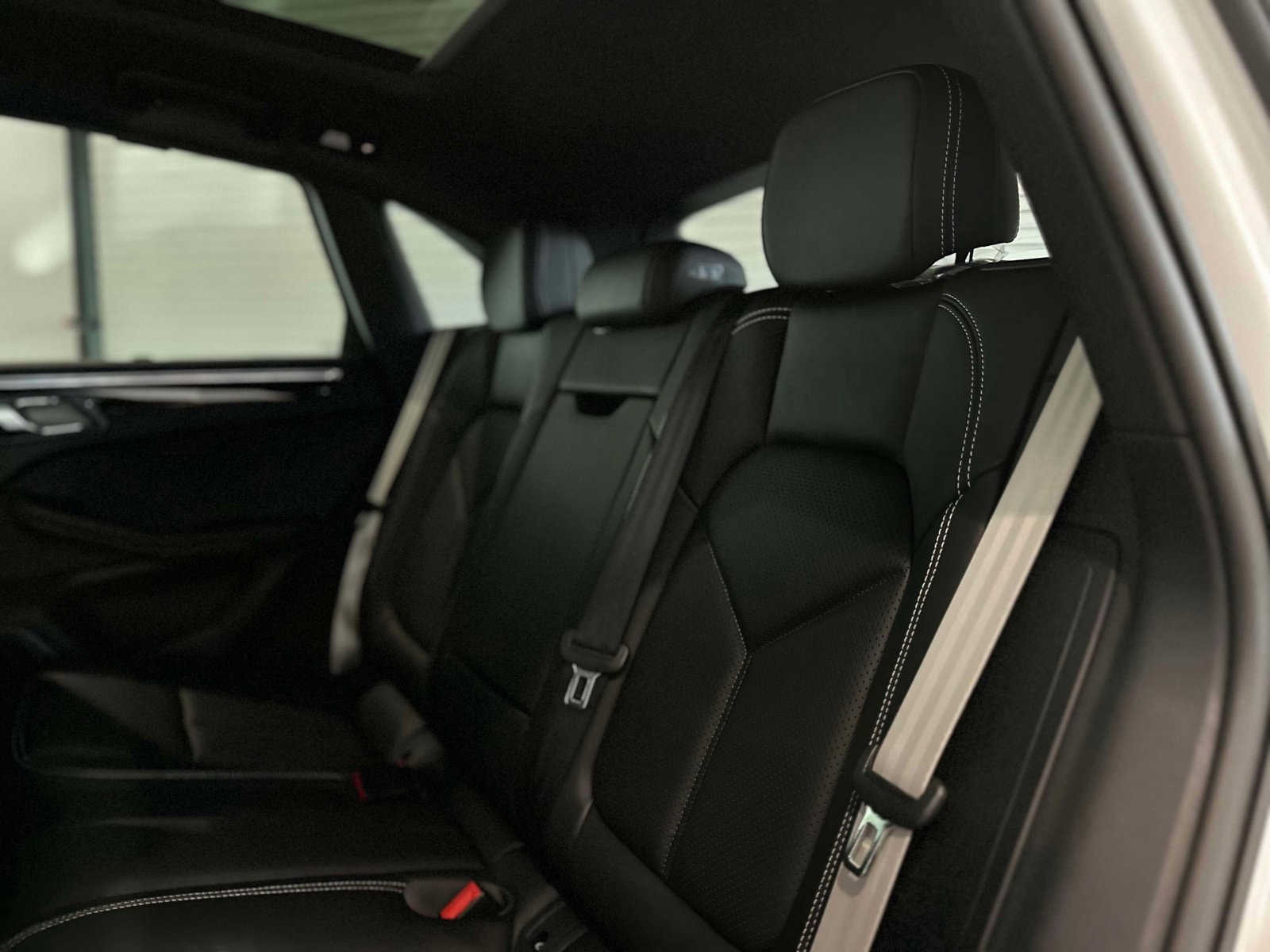 New 2026 Porsche Macan S image 15