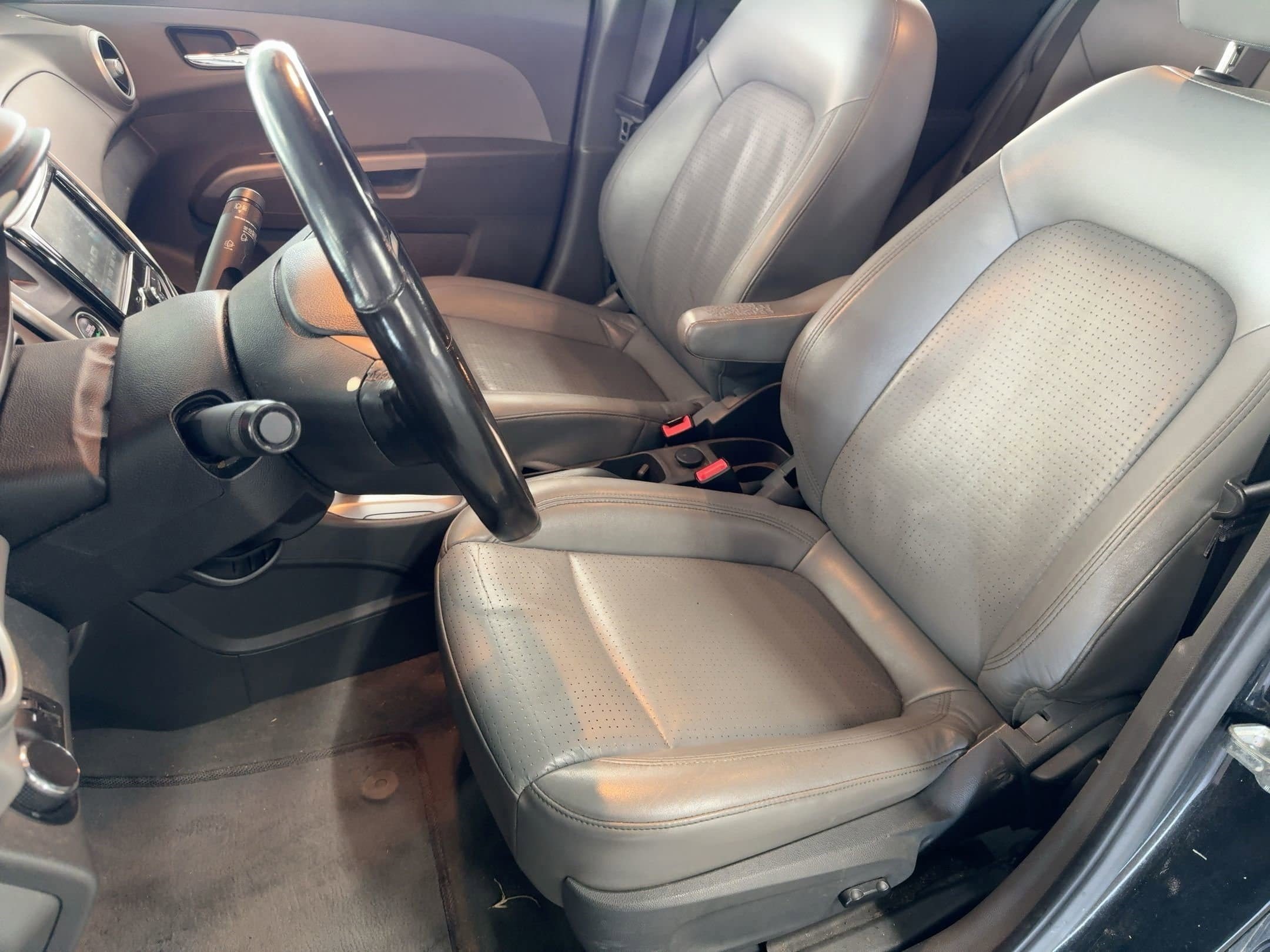 Used 2017 Chevrolet Sonic Premier image 5