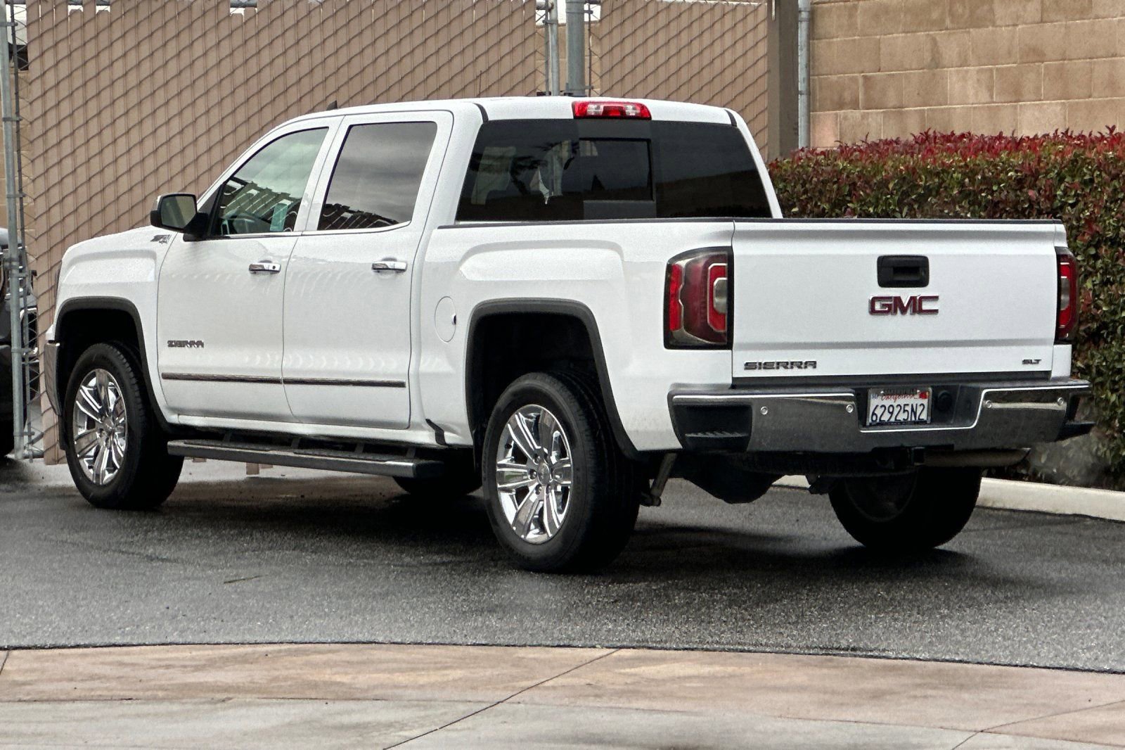 Used 2018 GMC Sierra 1500 SLT image 6