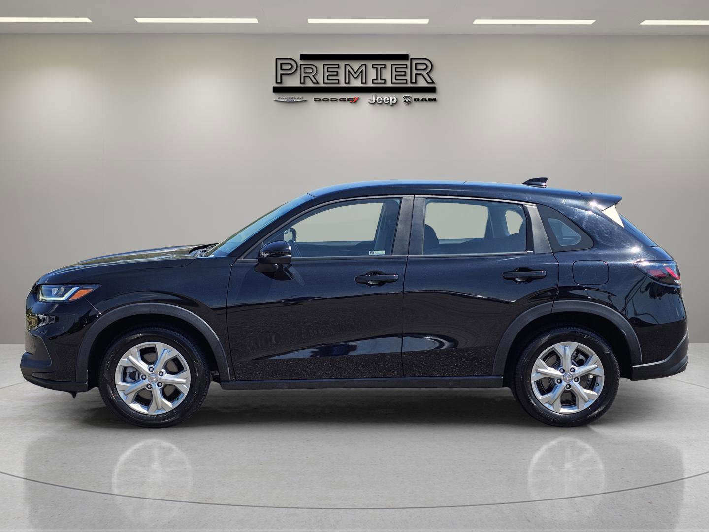 Used 2023 Honda HR-V LX image 8