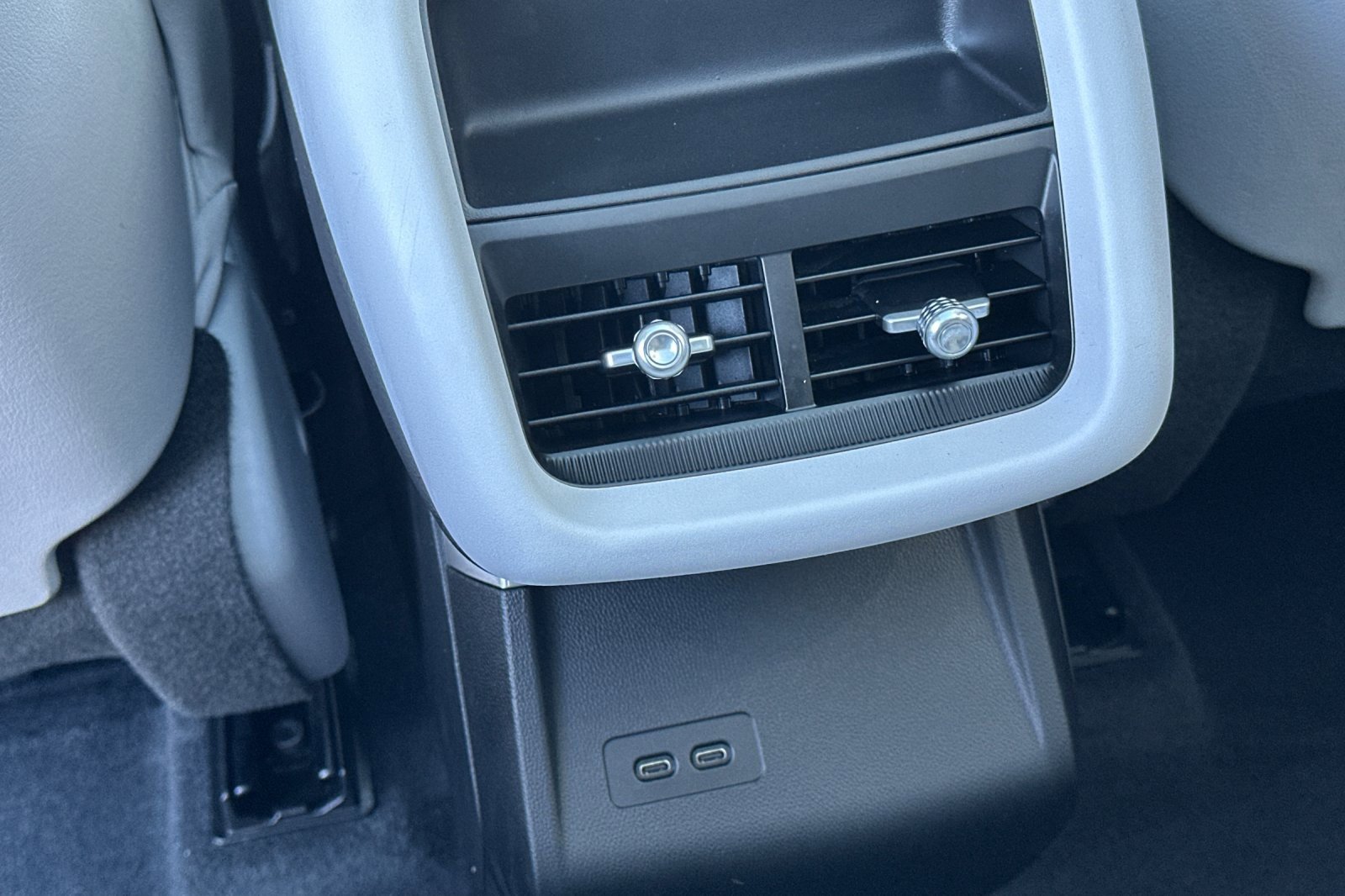 Certified 2025 Cadillac Lyriq Luxury image 39