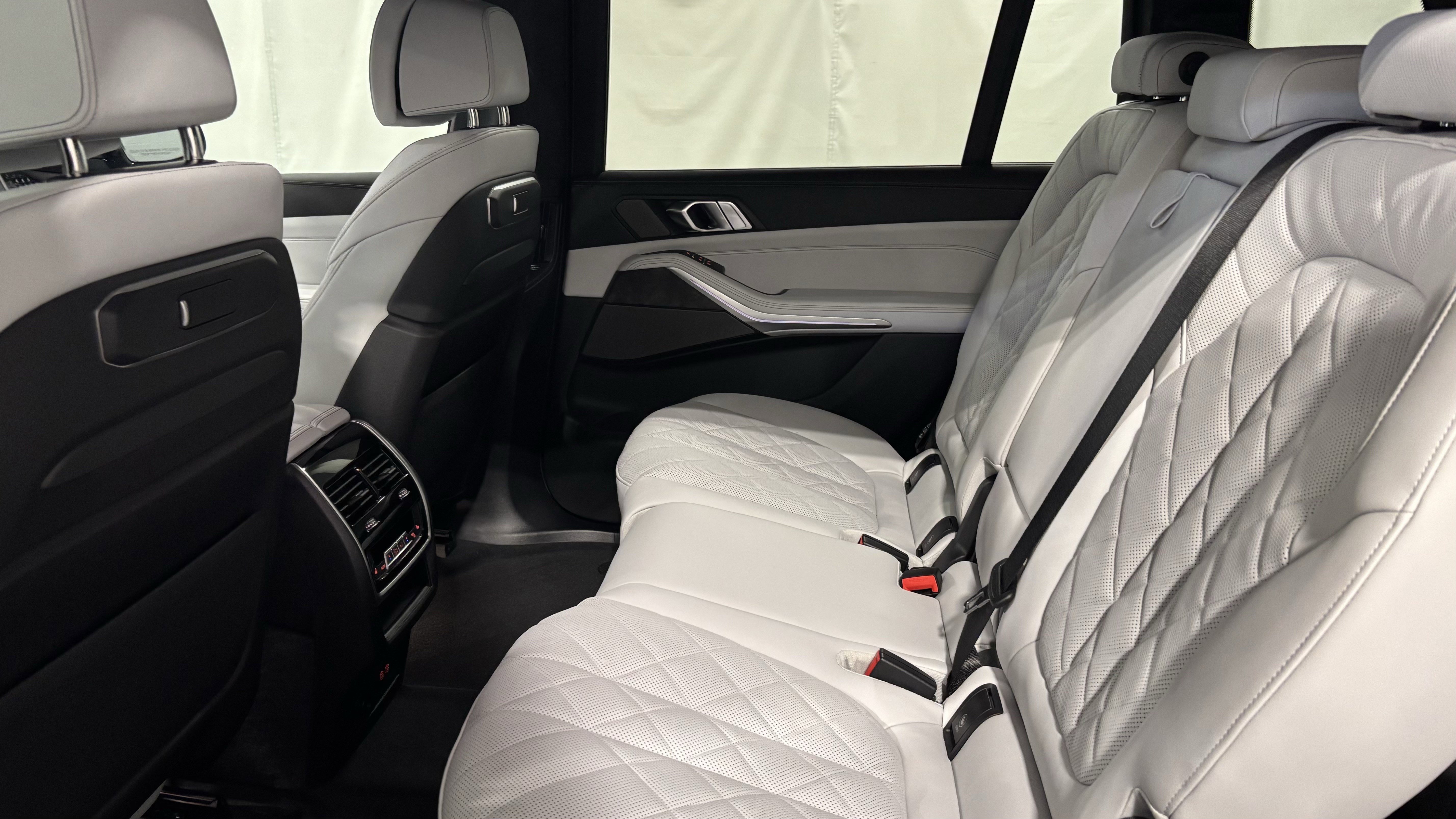 New 2026 BMW X7 xDrive40i w/ Executive Package AWD/4WD image 29