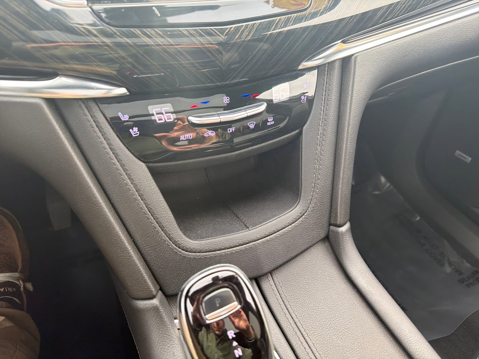 Used 2022 Cadillac XT6 Premium Luxury AWD/4WD image 20