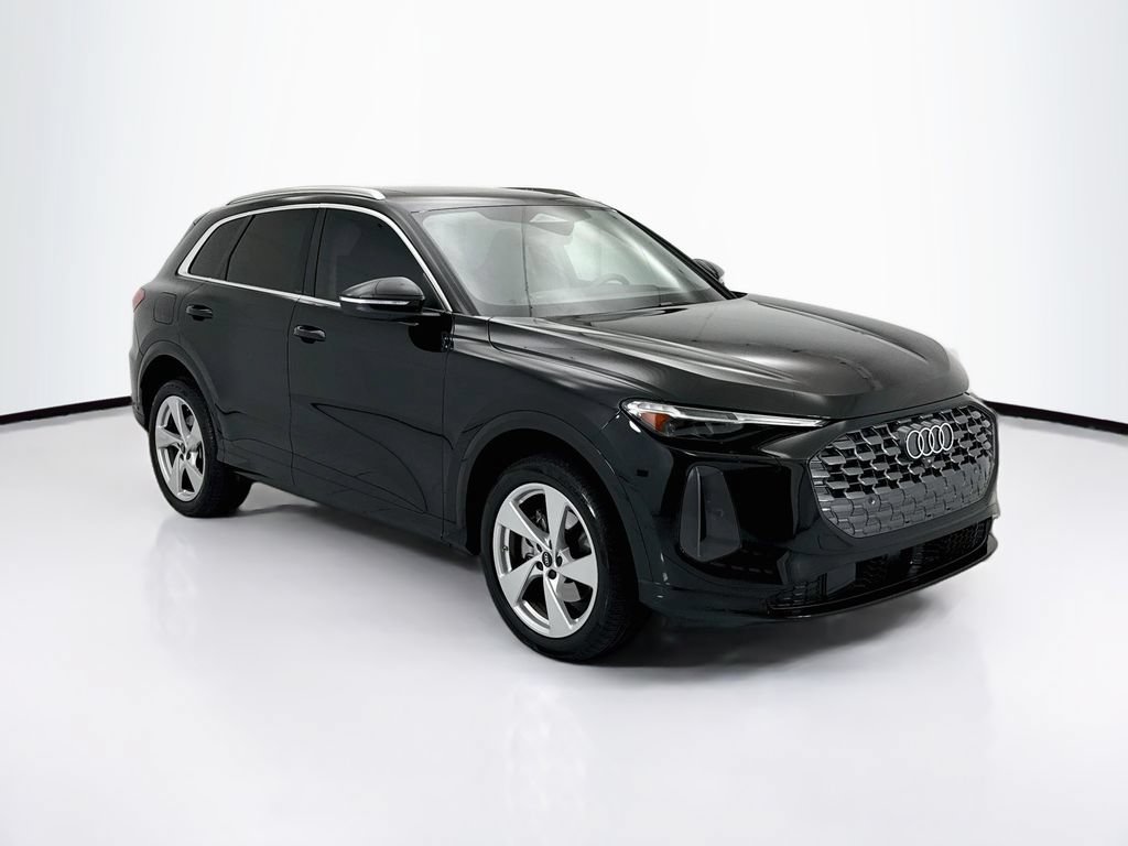 Certified 2025 Audi Q5 Premium w/ Premium Plus AWD/4WD image 3