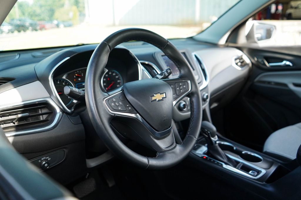 Used 2024 Chevrolet Equinox LT w/ Driver Convenience Package AWD/4WD image 6