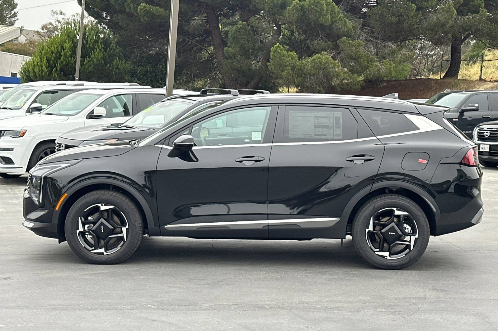 New 2026 Kia Sportage EX AWD/4WD image 8