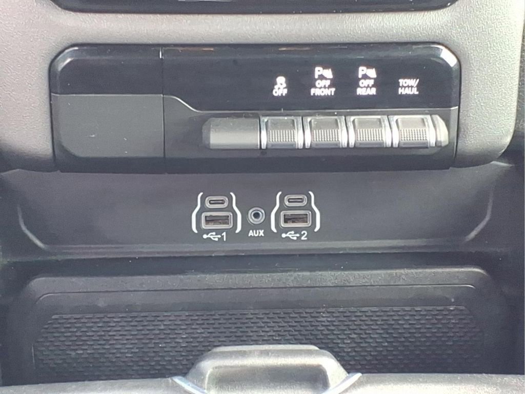 Used 2025 RAM 1500 Lone Star RWD image 18