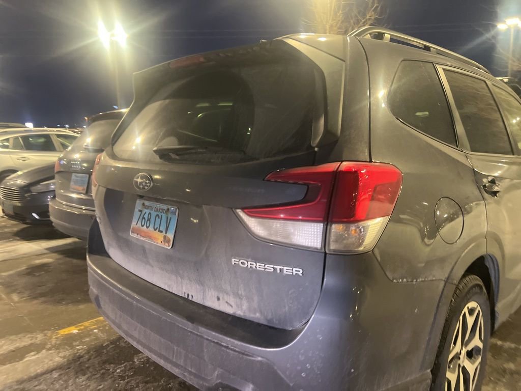 Used 2022 Subaru Forester Premium image 34