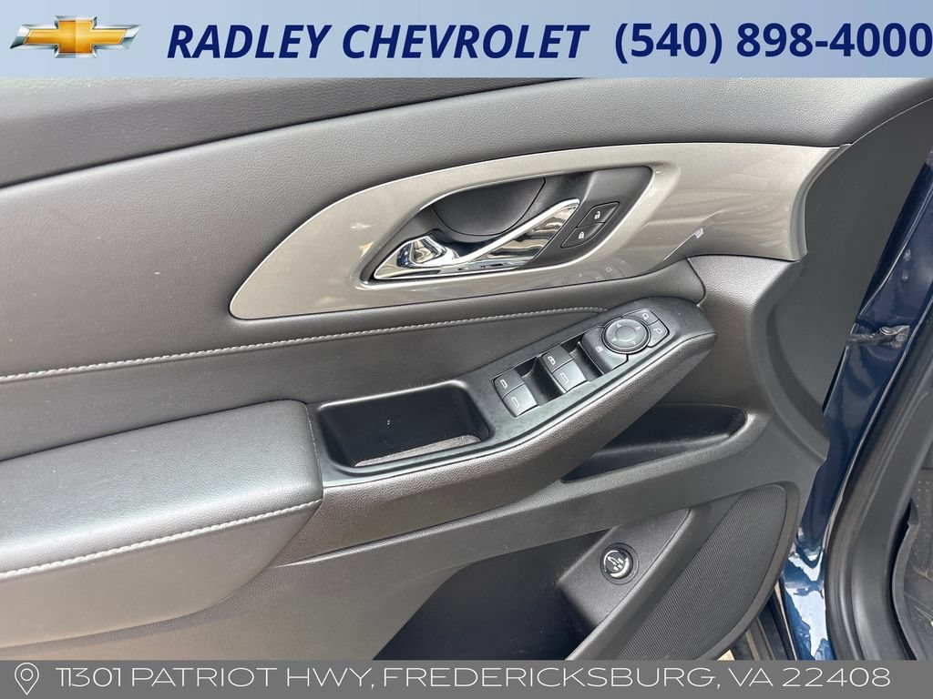 Certified 2023 Chevrolet Traverse LT FWD image 5