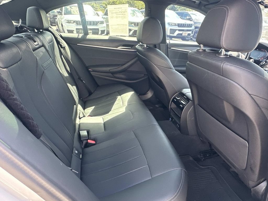 Used 2023 BMW 530i xDrive w/ M Sport Package AWD/4WD image 15