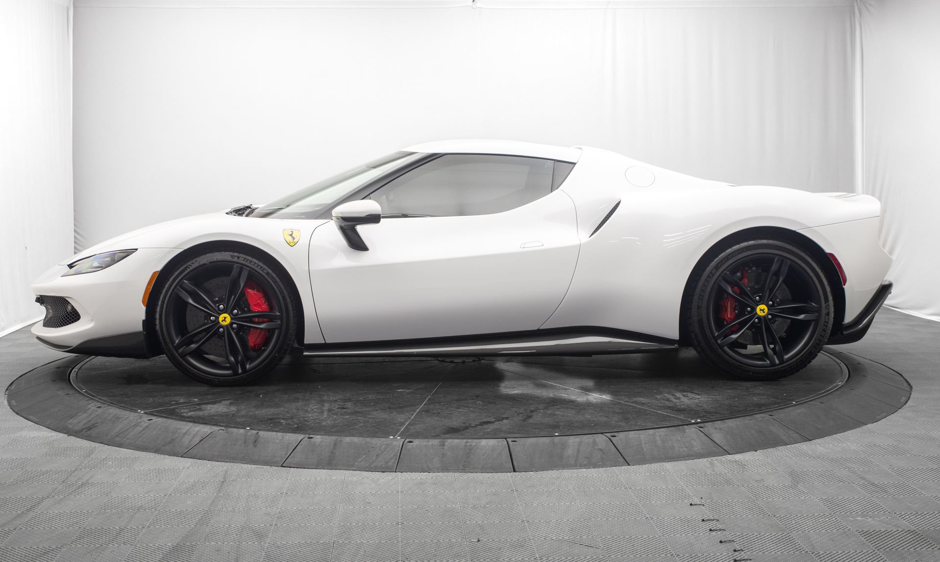 Used 2024 Ferrari 296 GTB RWD image 8