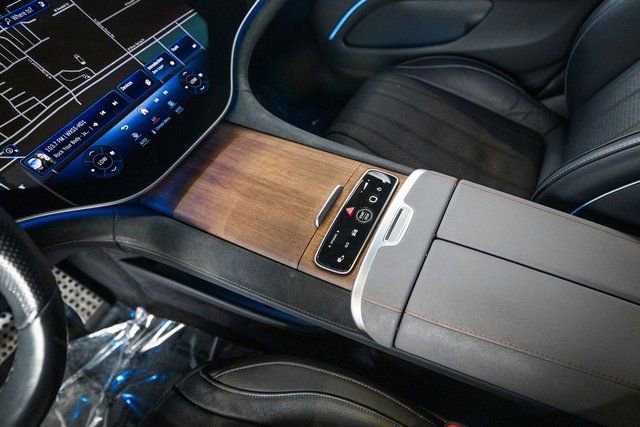 Certified 2022 Mercedes-Benz EQS 580 4MATIC Sedan image 21