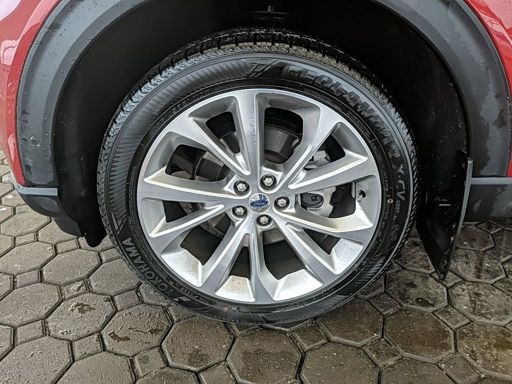 Used 2022 Ford Explorer Platinum w/ Equipment Group 601A image 9