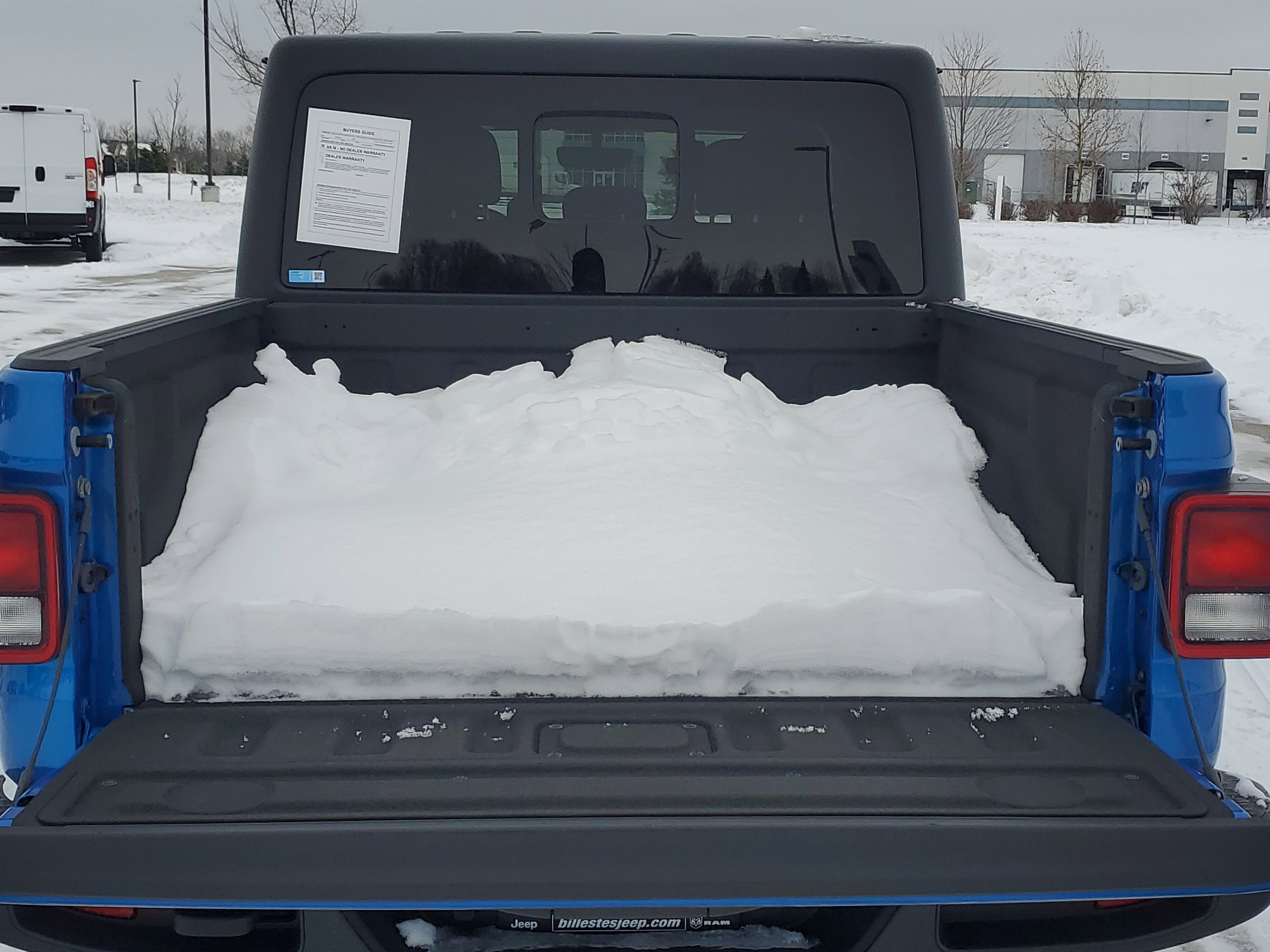 Used 2022 Jeep Gladiator Sport image 7