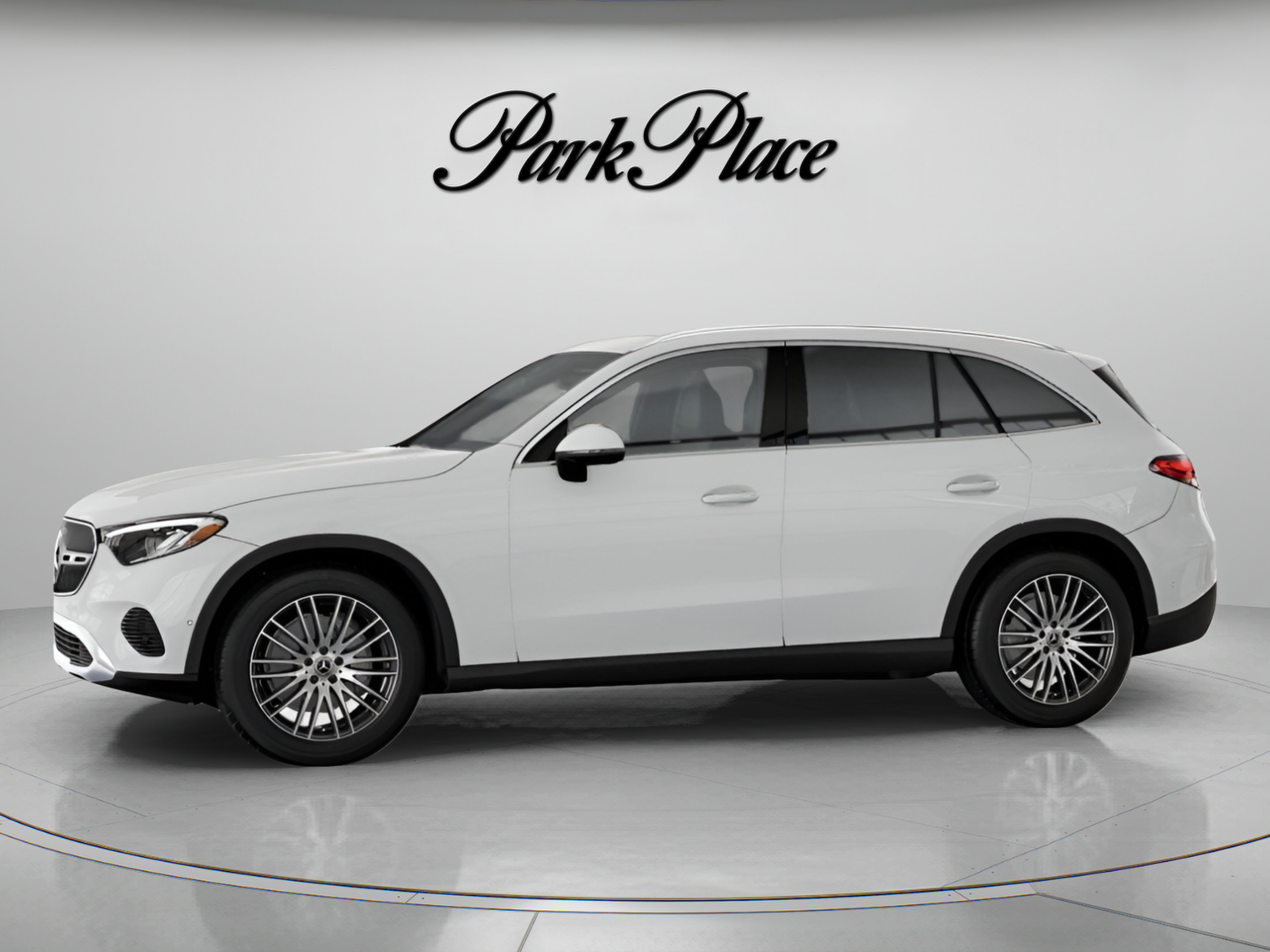 Used 2026 Mercedes-Benz GLC 300 image 7