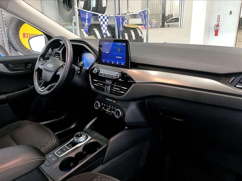 Used 2023 Ford Escape Active AWD/4WD image 14