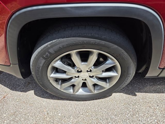 Certified 2017 Jeep Cherokee Limited AWD/4WD image 3