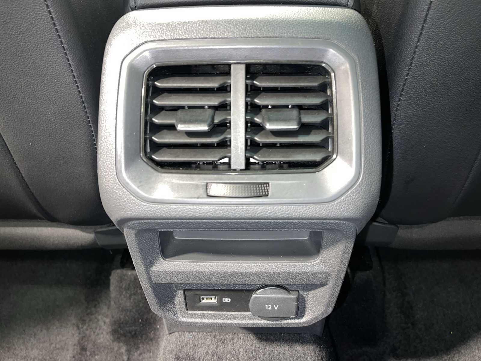 Used 2019 Volkswagen Tiguan SEL AWD/4WD image 25