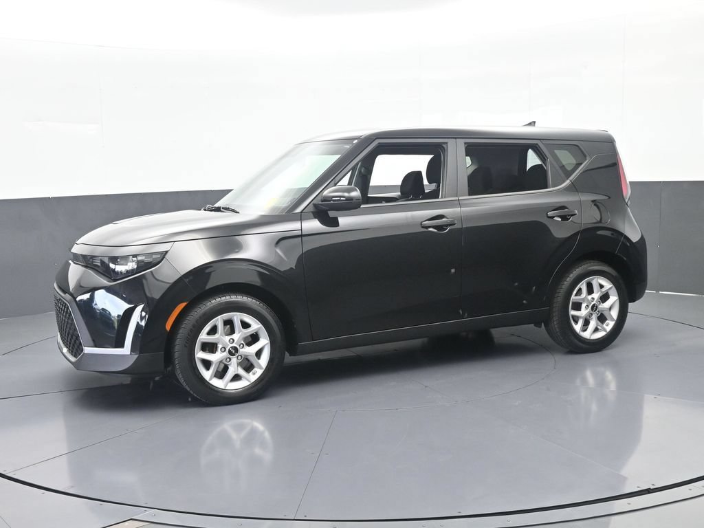 Used 2023 Kia Soul S FWD video 2