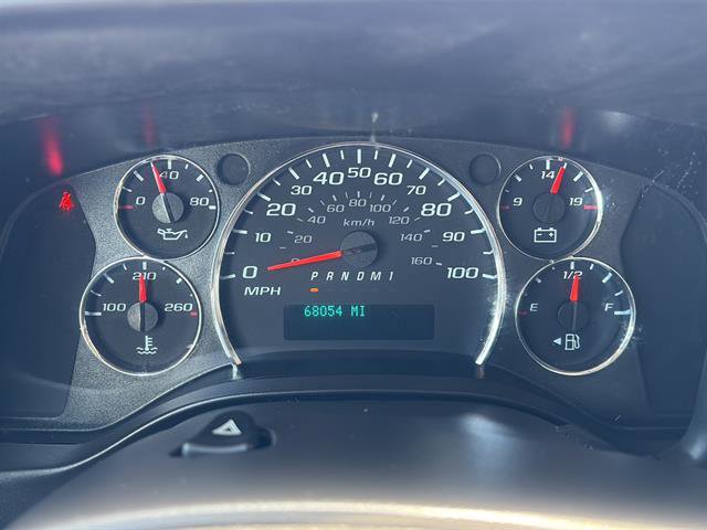 Used 2020 Chevrolet Express 2500 RWD image 17