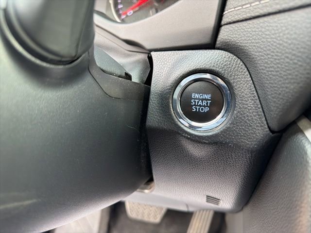 Used 2022 Toyota RAV4 XLE FWD image 8