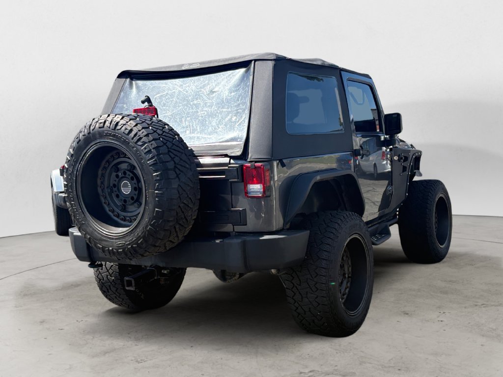 Used 2018 Jeep Wrangler Sport w/ Connectivity Group AWD/4WD image 3