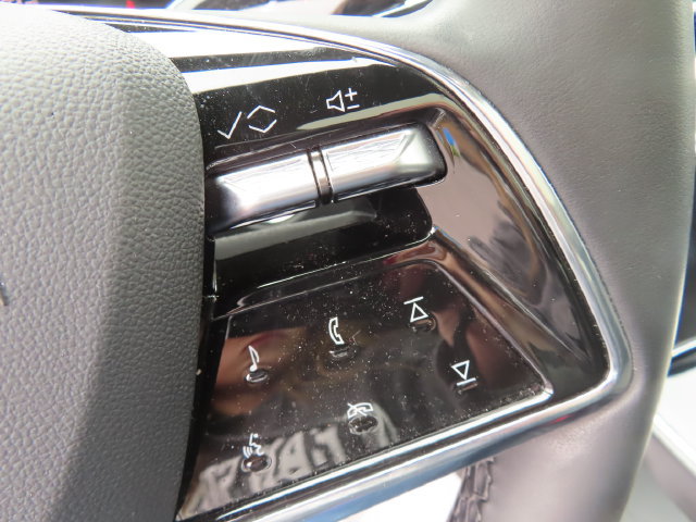 Certified 2024 Cadillac Lyriq Tech AWD/4WD image 20
