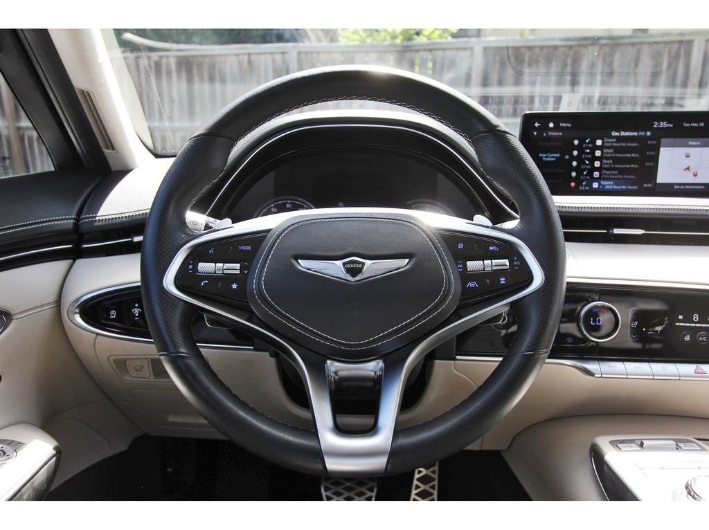 Used 2022 Genesis GV70 3.5T Sport w/ Sport Advanced Package AWD/4WD image 16