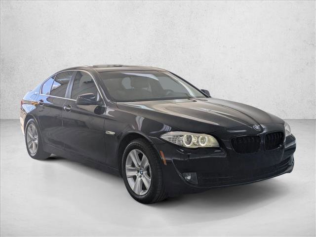 Used 2013 BMW 528i xDrive Sedan AWD/4WD image 3