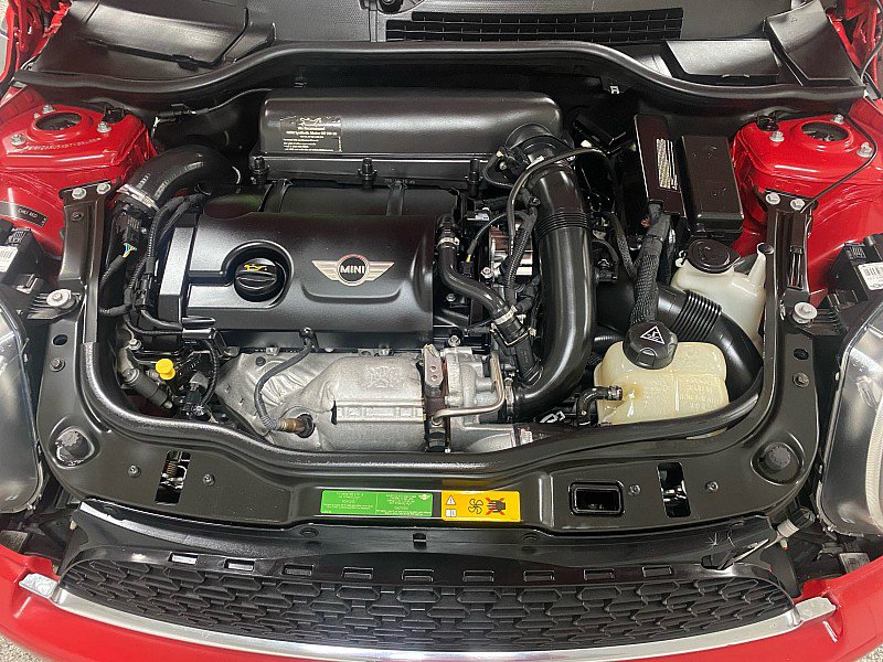 Used 2011 MINI Cooper Clubman S image 13