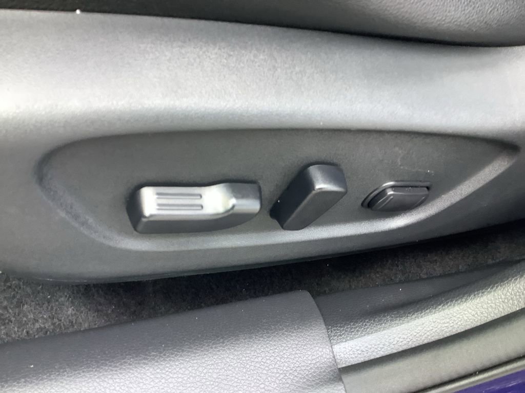 Used 2017 Nissan Rogue SL w/ SL Premium Package image 25