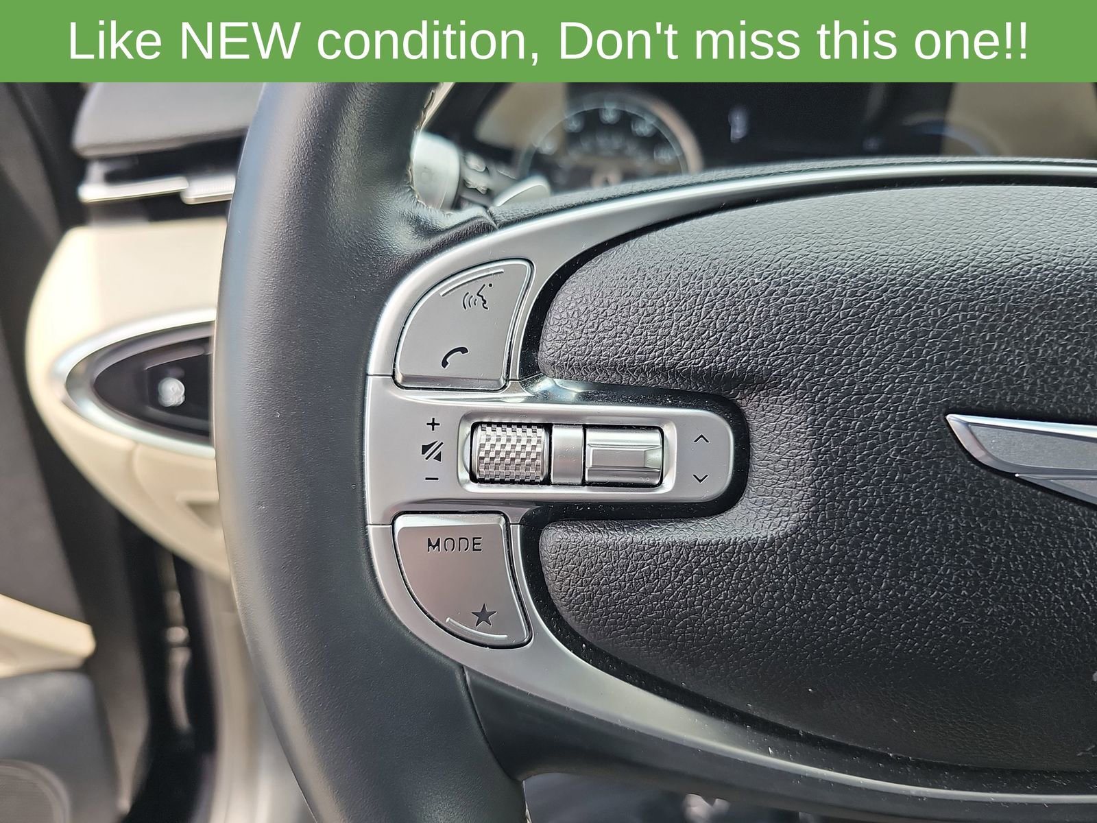 Used 2023 Genesis GV70 2.5T w/ Advanced Package AWD/4WD image 18