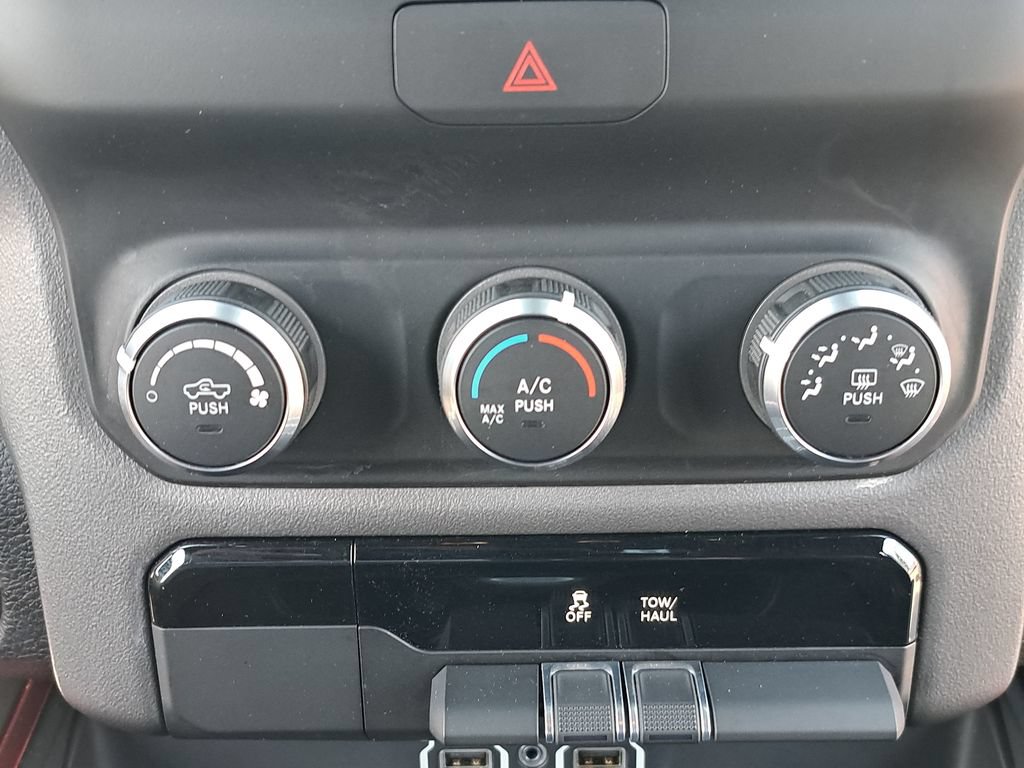 Used 2022 RAM 1500 Rebel AWD/4WD image 22