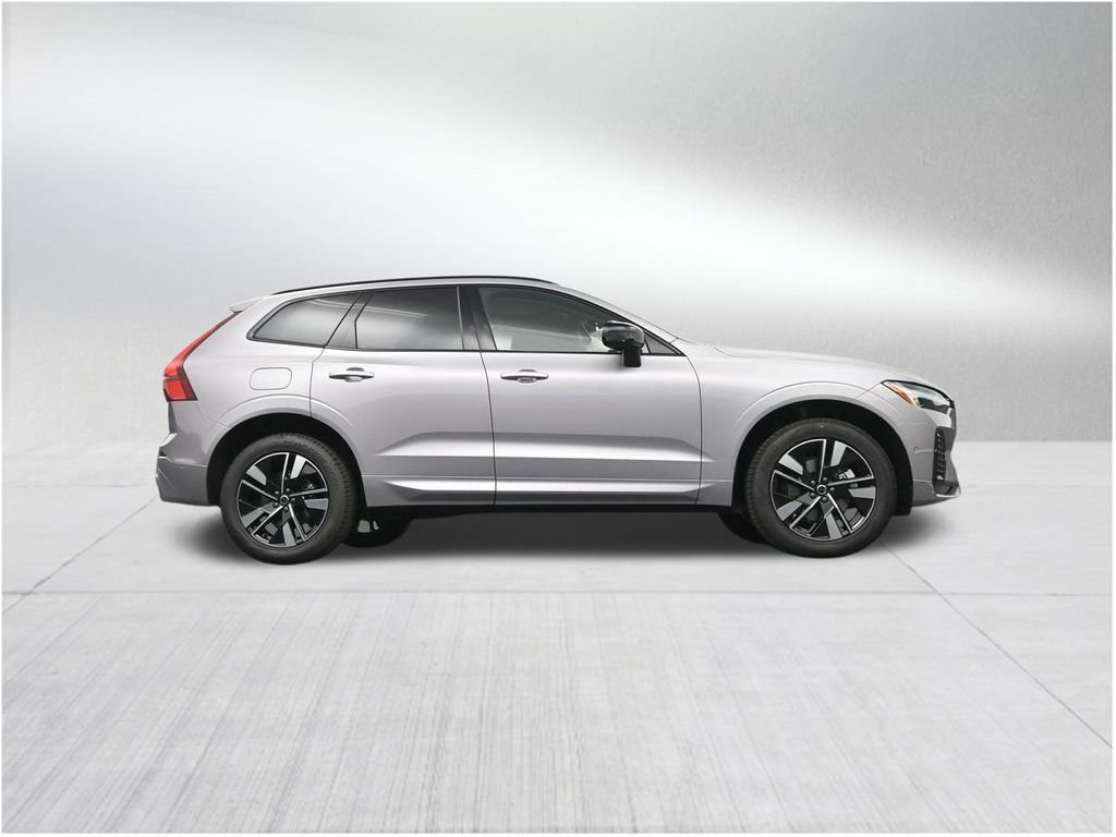 New 2026 Volvo XC60 B5 Plus AWD/4WD image 26