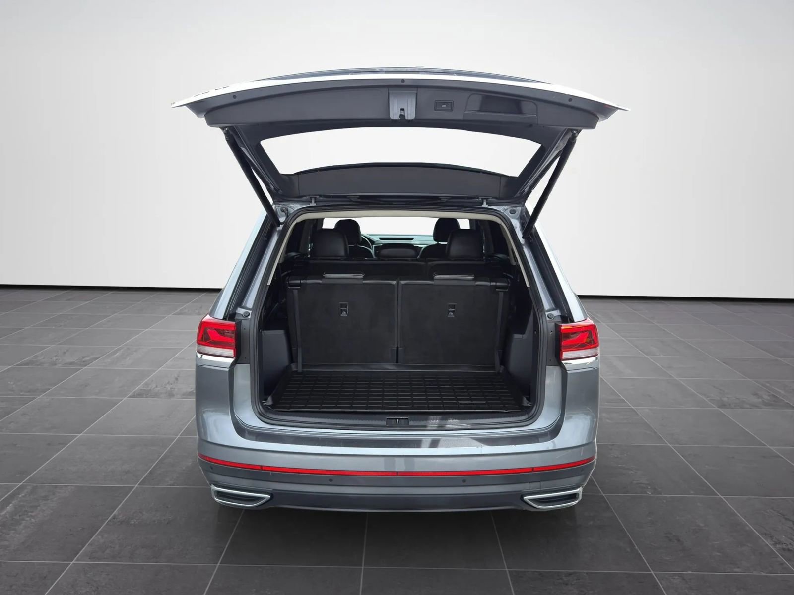 Used 2021 Volkswagen Atlas SE image 33