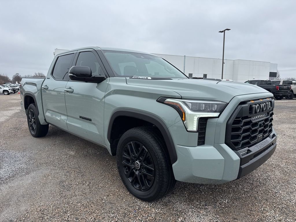 Used 2024 Toyota Tundra Limited image 2
