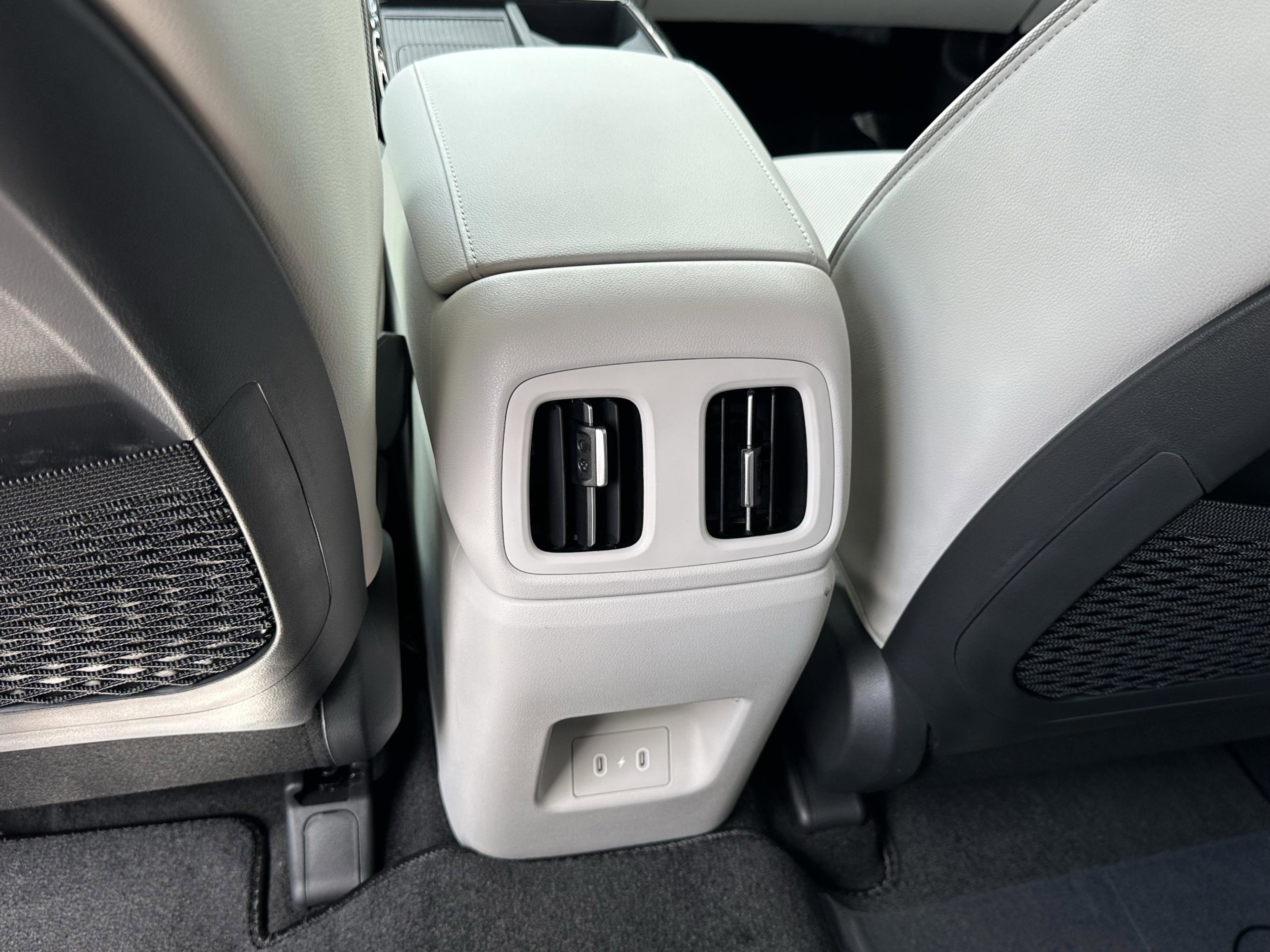 New 2026 Hyundai Tucson Limited FWD image 12