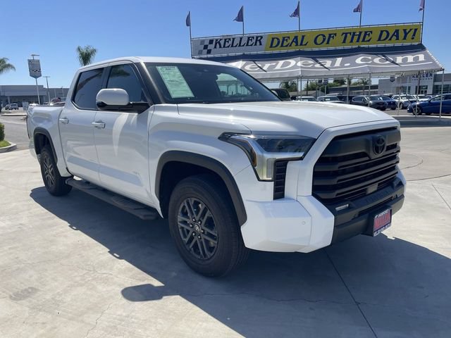Used 2025 Toyota Tundra SR5 w/ SR5 Convenience Package RWD image 2