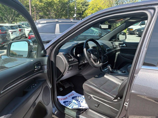 Used 2021 Jeep Grand Cherokee Overland AWD/4WD image 14