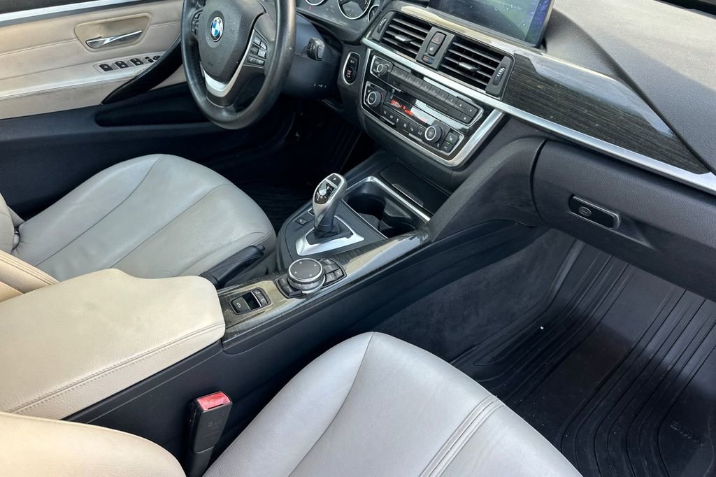 Used 2015 BMW 428i Convertible image 16