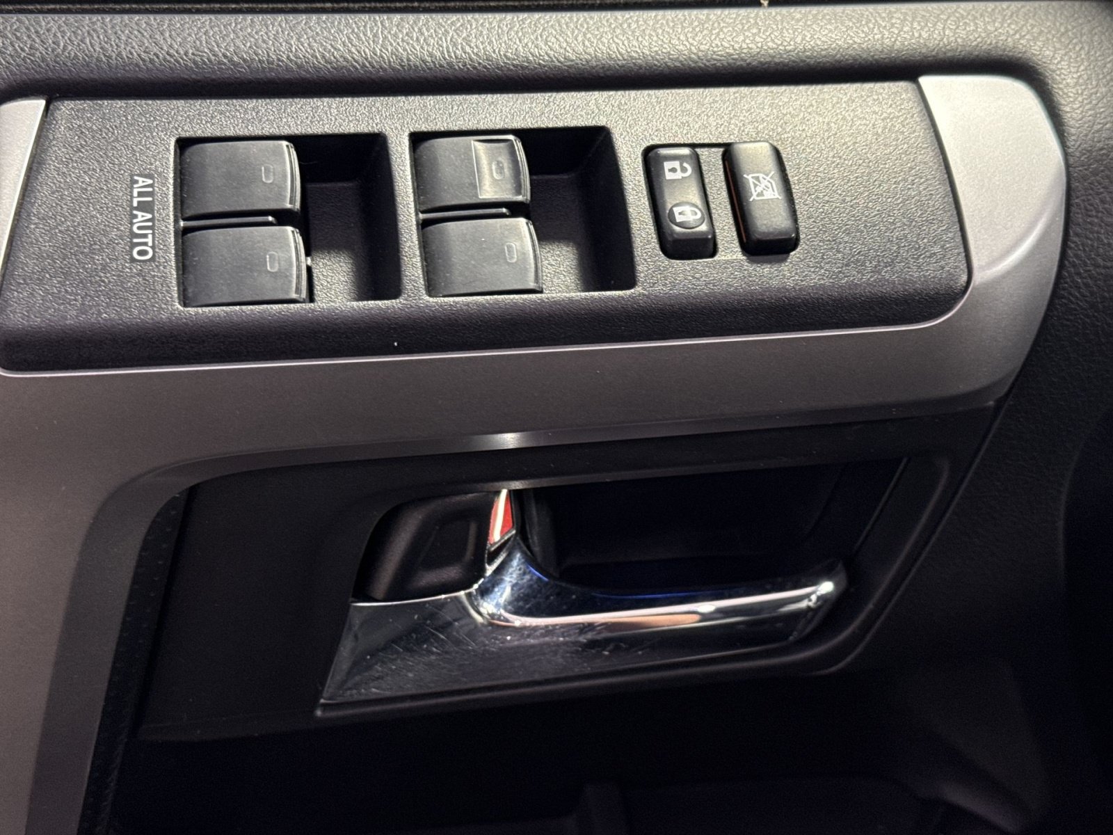 Used 2016 Toyota 4Runner Limited AWD/4WD image 16