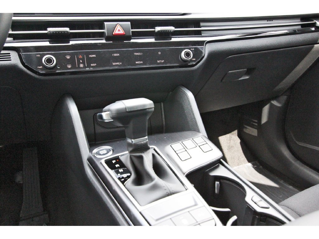 New 2026 Kia Sportage LX FWD image 23