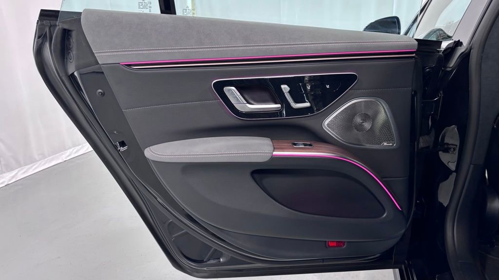 Certified 2023 Mercedes-Benz EQS 580 4MATIC Sedan image 22