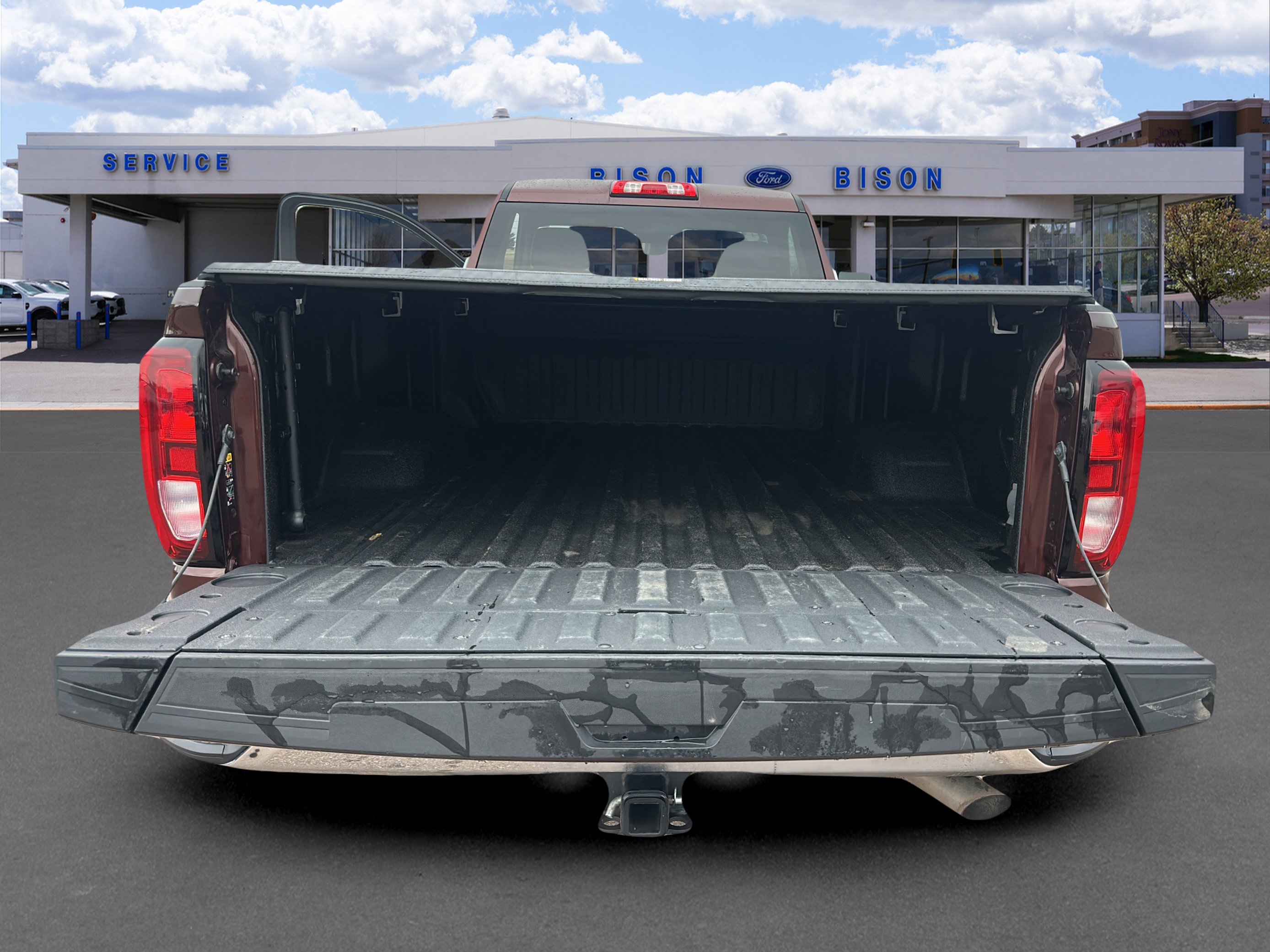 Used 2024 GMC Sierra 2500 SLE image 13